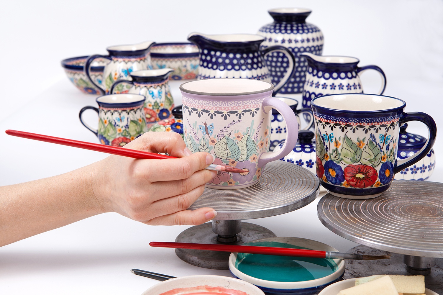 A Beginner's Guide To Polish Pottery Patterns and History